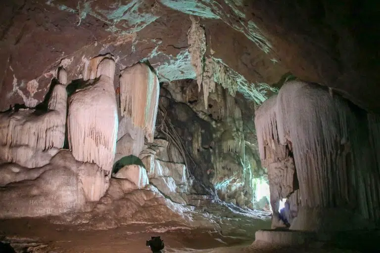 mythaidesntiny_Hong_Island-Kaew_Cave-01